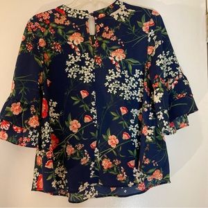 Floral blouse, v-cut collar, bell sleeve